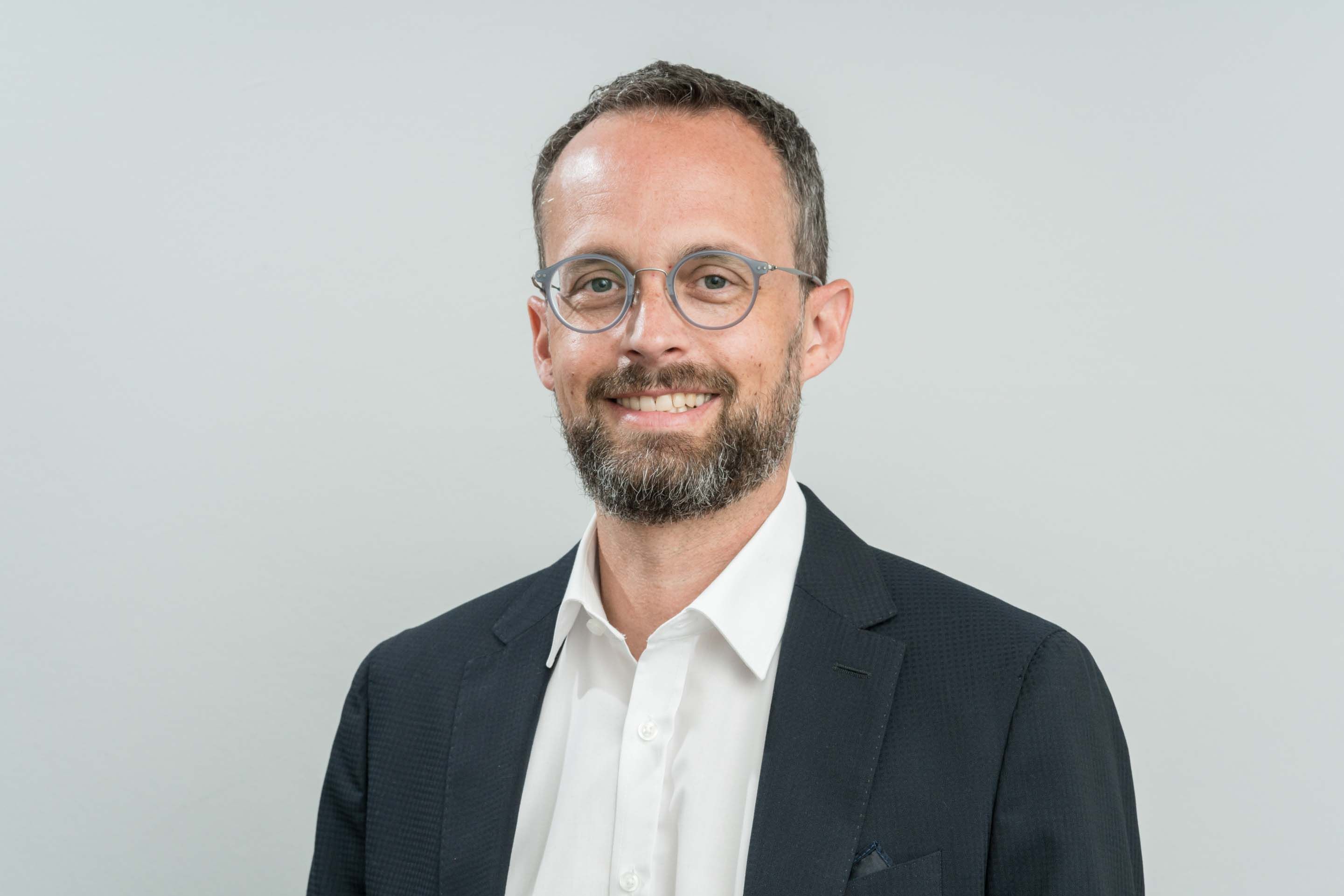 Dr. med. Christian Braun M.A. Dr. Christian Braun MA Ärztlicher Leiter der Zentralen Notaufnahme Internist und Notfallmediziner; Geschäftsführer und Ärztlicher Direktor des Klinikums Saarbrücken