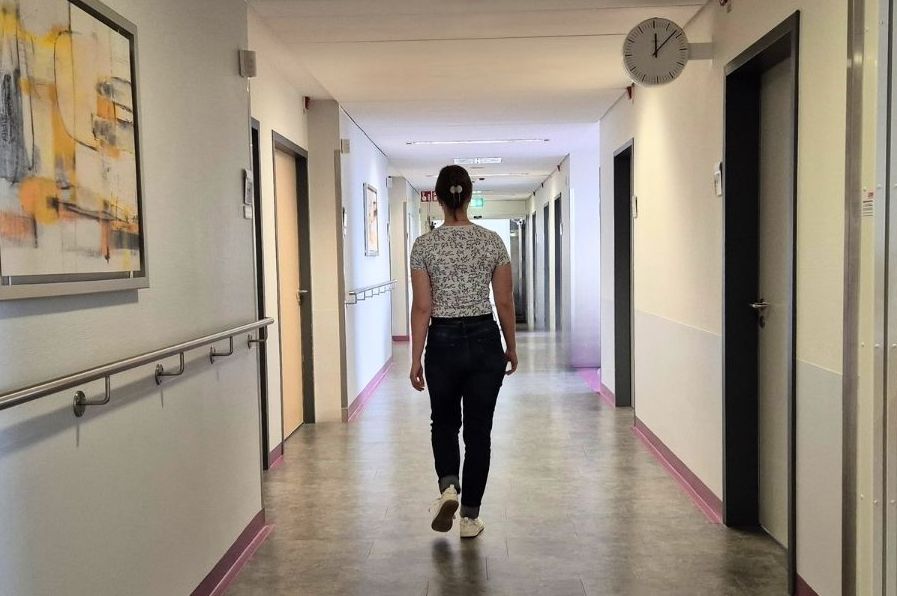Patientin auf dem Stationslur
