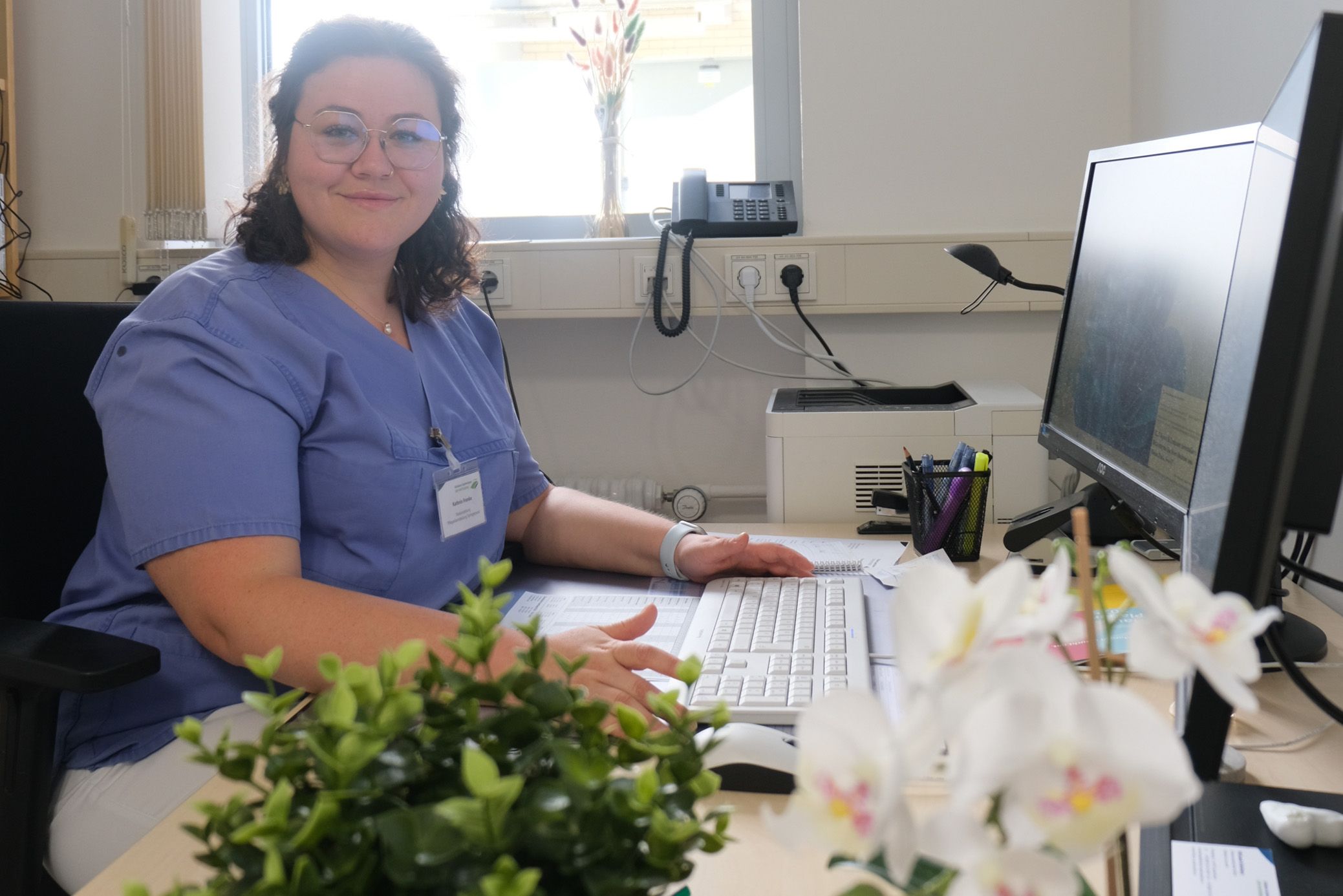 Kathrin Franke Leiterin der Springerpools in ihrem Büro bei der Einsatzplanung