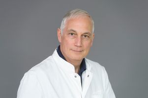 Portrait: Dr. Georg Jacobs, Onkosaar in Kooperation mit dem Klinikum Saarbrücken 