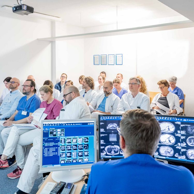 Tumorkonferenz im Klinikum Saarbrücken 