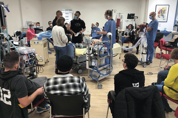ECMO Schulung Intensivfachkräfte, Umgang, Herz-Lungen-Maschine